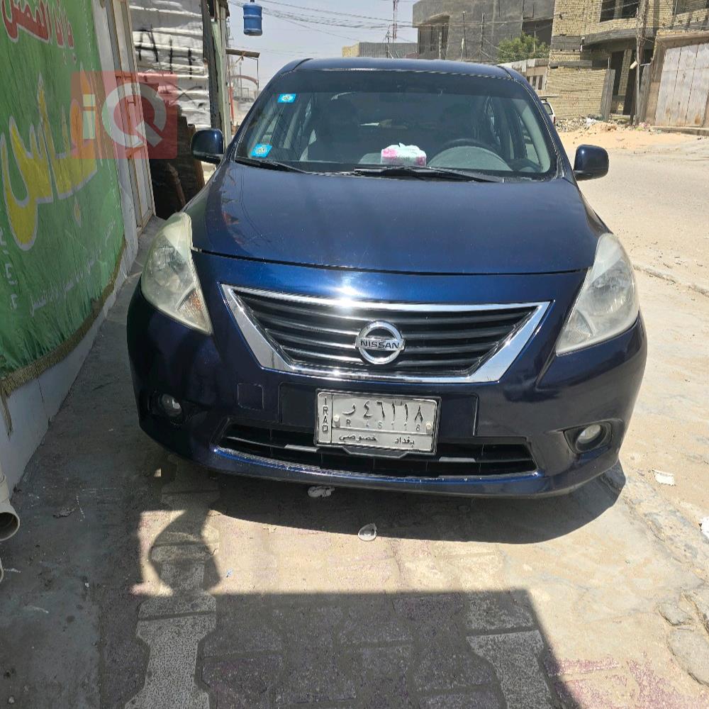 نيسان فيرسا